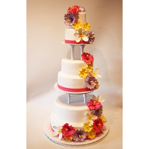 Bryllupskage med Hawaii blomster